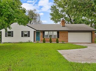 7332 Parallel Pkwy, Kansas City, KS 66112