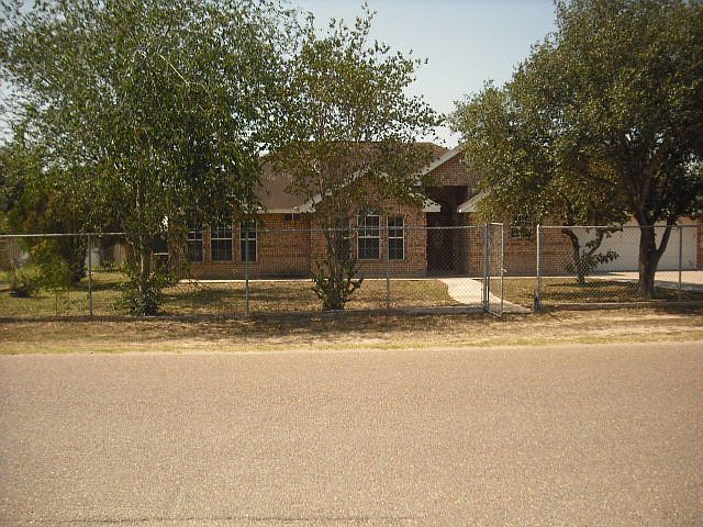 1st image of 1408 G Gonzalez Cir N