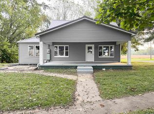 402 2nd St, Shoals, IN 47581