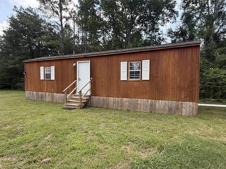 1028 Dr Martin Luther King Dr — Photo 2