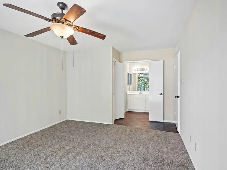 6633 W Airport Blvd #902 — Photo 5