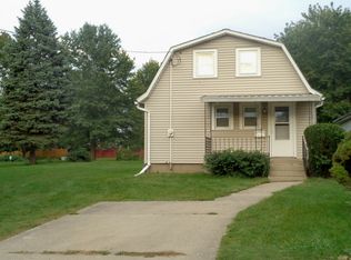1040 N Chestnut St, Kewanee, IL 61443