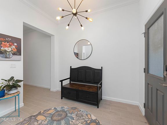 4th image of 84667 BALSAM Court