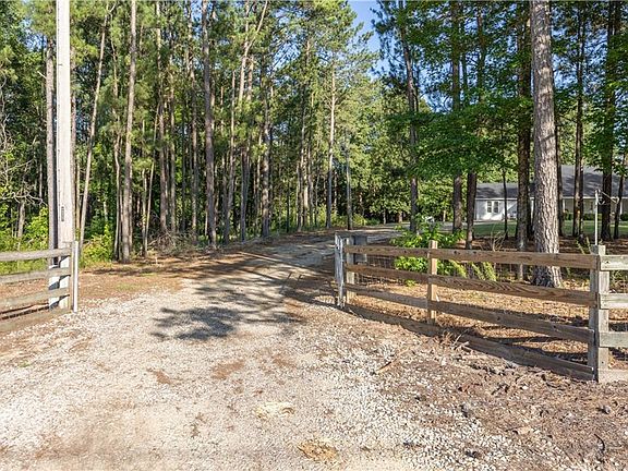 2nd image of 62 McCarthy Rd