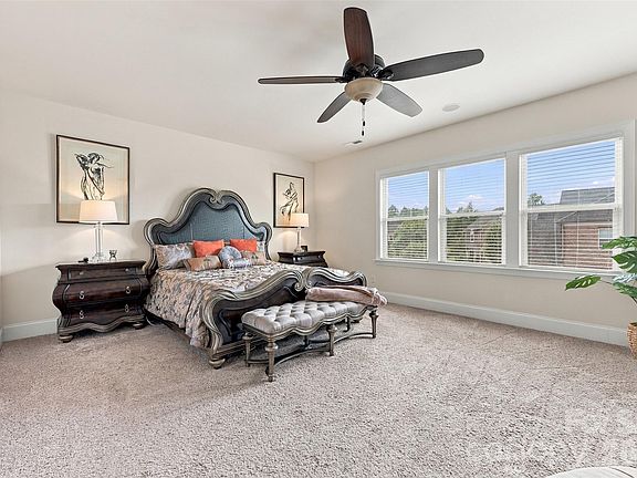 3rd image of 131 Reserve Ln