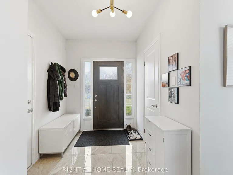 3859 Ryan Ave — Photo 4