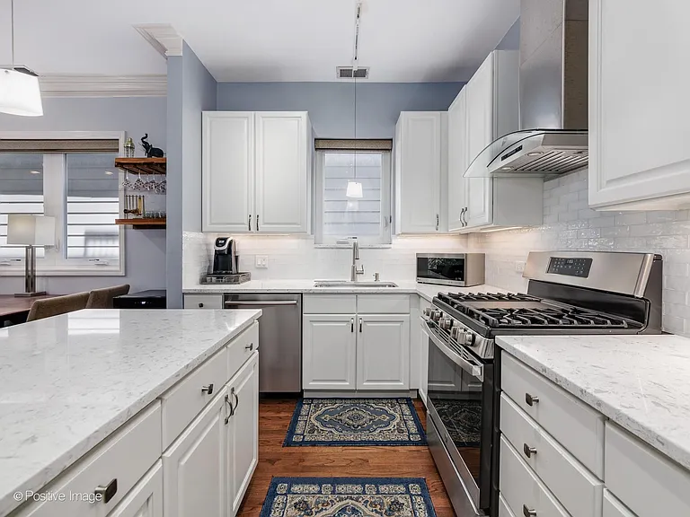 2735 N Kenmore Ave #2 — Photo 6