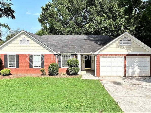 3508 Tiffany Dr SE
