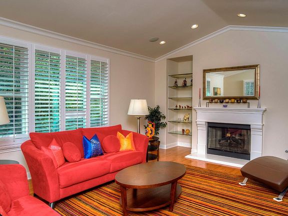 2nd image of 54 Spyglass Ct