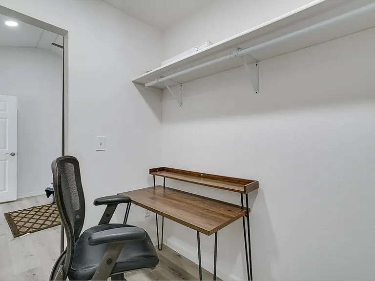 3706 Porter Ave #B — Photo 6