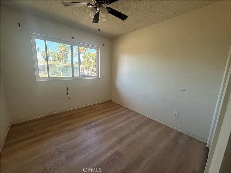 11246 Benton St — Photo 5