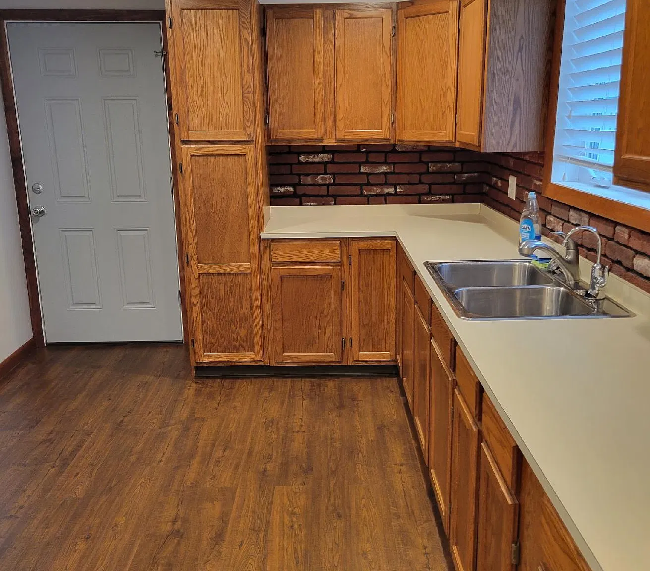 1 bed, 1200 sqft, $1,650 — Photo 2