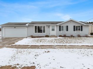 1824 Menasha Ave, Manitowoc, WI 54220