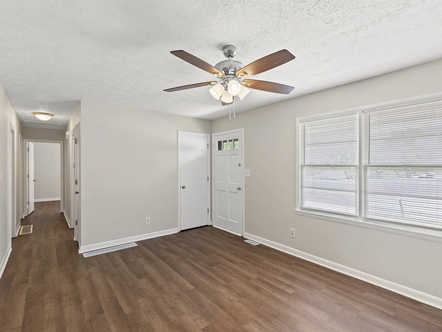 1222 Trent Boulevard - 1 — Photo 4