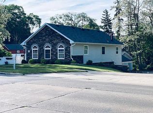 332 W Broadway St, Maumee, OH