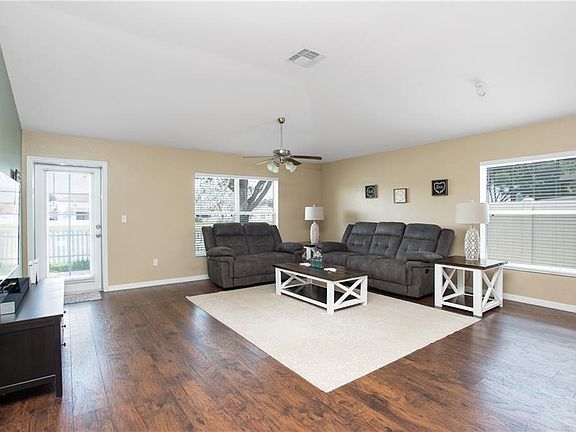 5th image of 11124 Goldenrod Fern Dr
