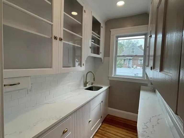 19 Lucy St #1 — Photo 11