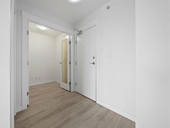 4th image of 13380 108th Ave #1908