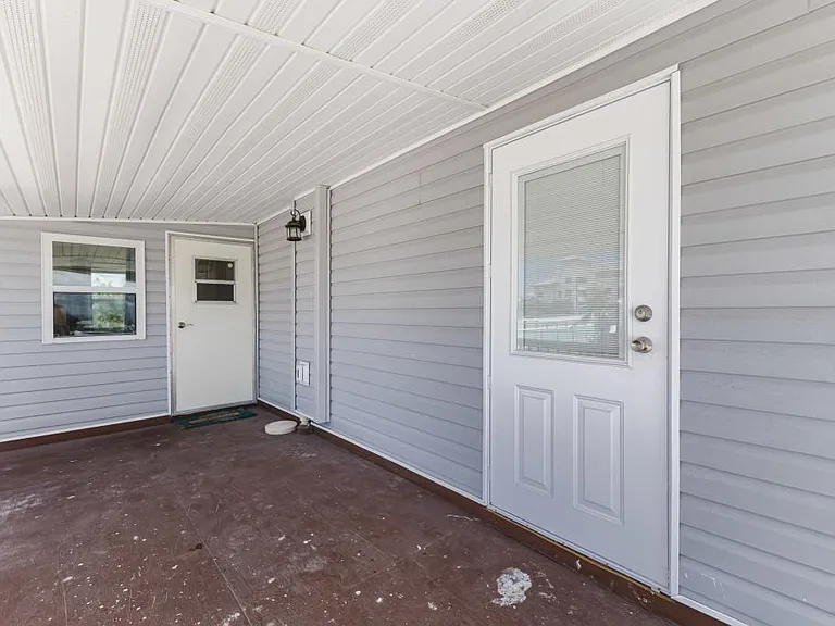 19281 San Carlos Blvd — Photo 22