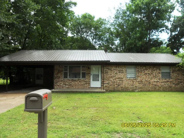 404 Logan St, Newport, AR 72112