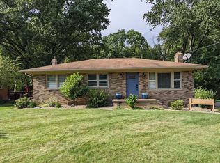 132 Castle Dr, Munroe Falls, OH 44262