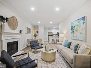 13070 Autumn Woods Way APT 106, Fairfax, VA 22033