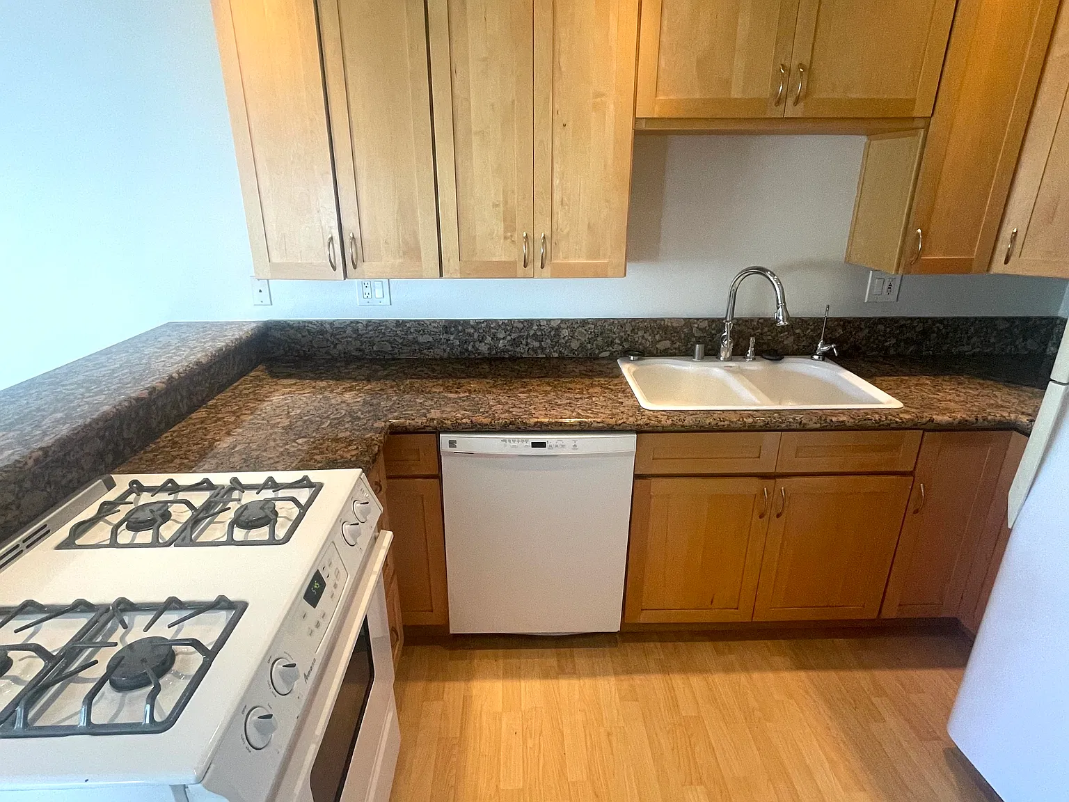 1 bed, 600 sqft, $2,895 — Photo 3
