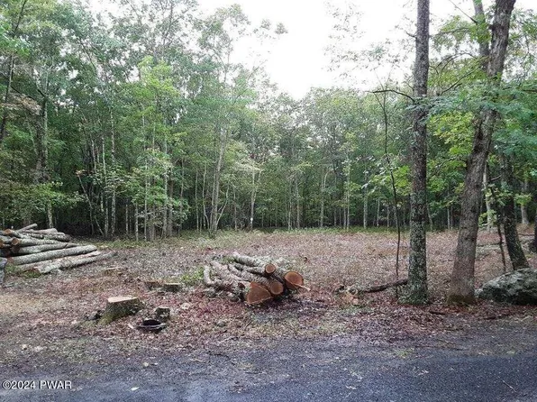 92 Turkey Foot Trl, East Stroudsburg, PA 18302