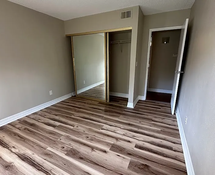 1872 S Pitkin Cir #0 — Photo 4