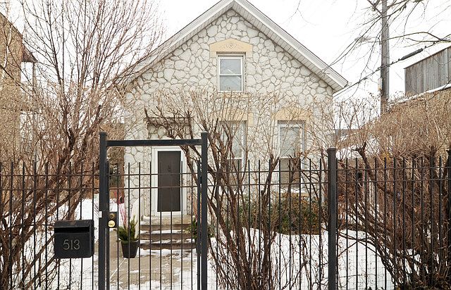 1st image of 513 N Claremont Ave