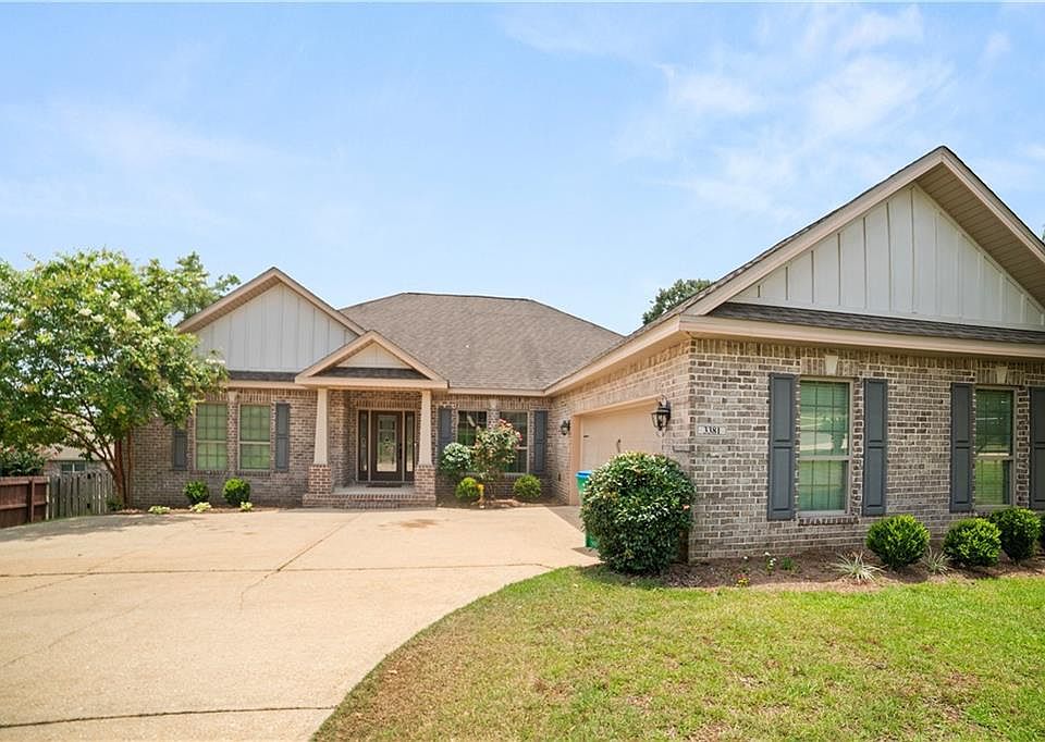 1st image of 3381 Woodlands Dr