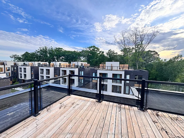 176 Clonmore Dr #4 — Photo 39