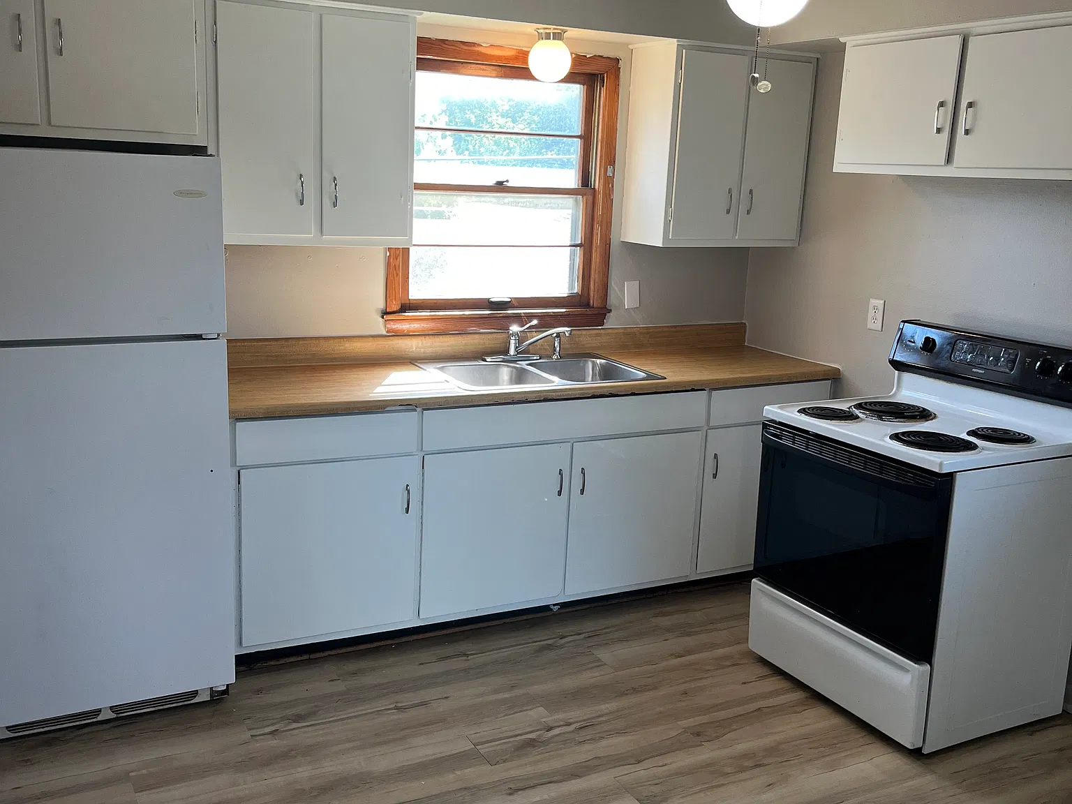 3 bed, 1300 sqft, $1,250 — Photo 3