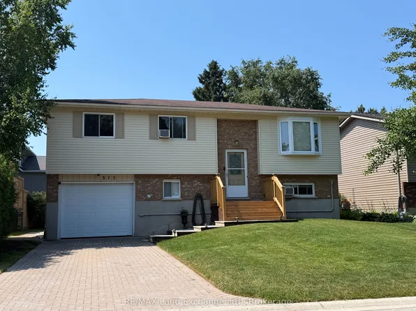 375 Lansdowne St, Saugeen Shores, ON N0H 2L0