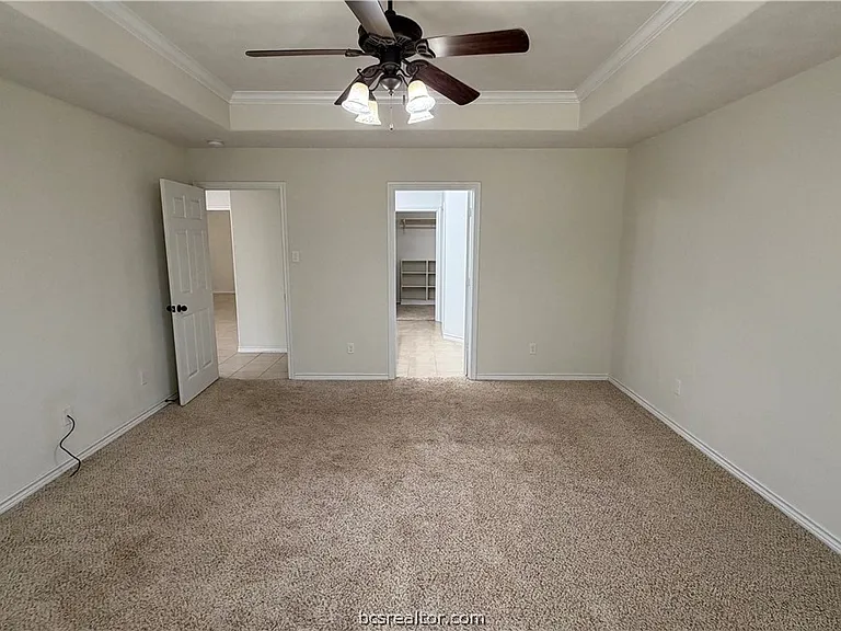 1102 Crested Point Ct — Photo 12