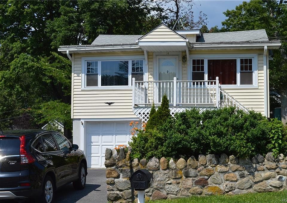 1st image of 14 Bridge Ln