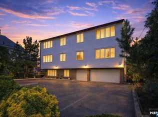 61 Eastern Way APT 3, Rutherford, NJ 07070