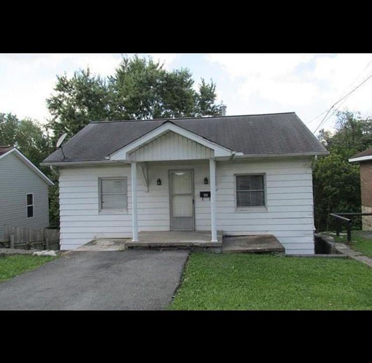 2nd image of 312 Burgess St