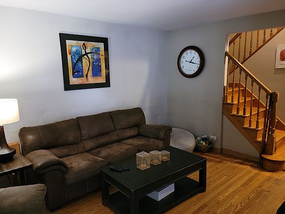 4th image of 2438 Clinton St