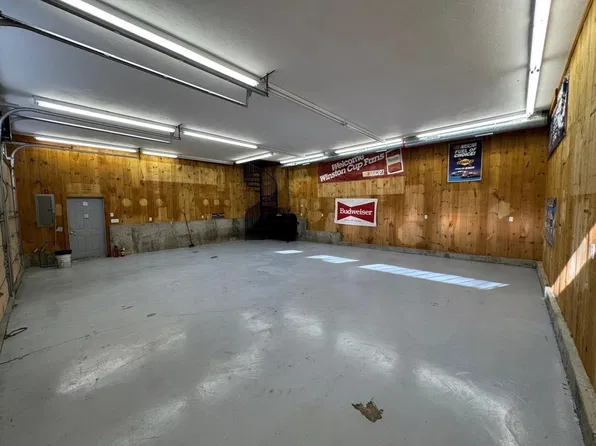 9 & 9A Abigail Dr, Hudson, MA 01749
