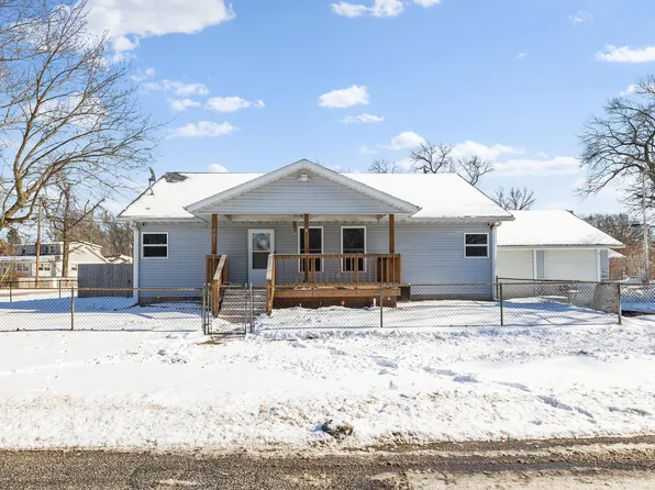 401 Larchmere Rd, Kingsford Heights, IN 46346
