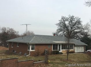 315 W Washington St, Petersburg, IL 62675