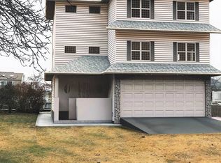 Gordon Pl, Freeport, NY 11520