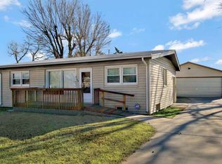 609 W 7th St, Haysville, KS 67060