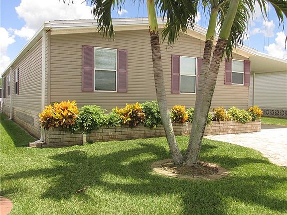 2nd image of 17571 Primrose Ct