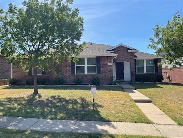 1st image of 2809 Kerrville Dr