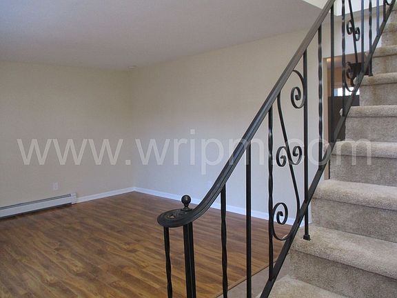 4th image of 51 Beatrice Dr