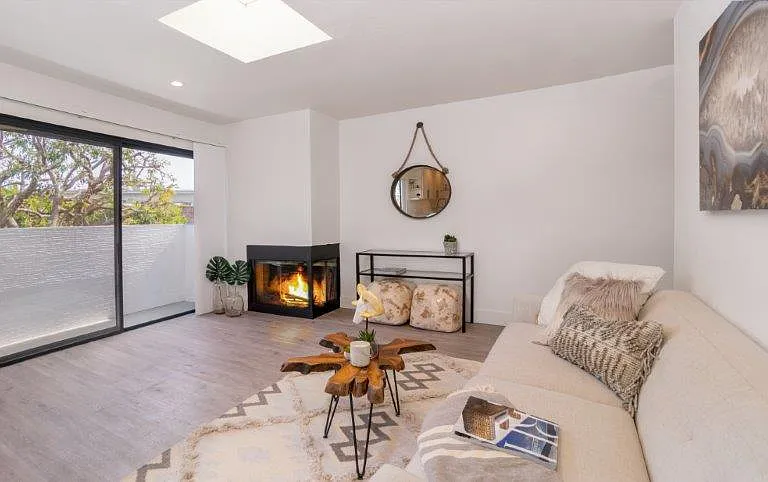 11235 Richland Ave — Photo 3