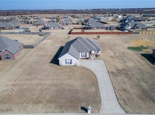 7122 Champion Cir, Guthrie, OK 73044