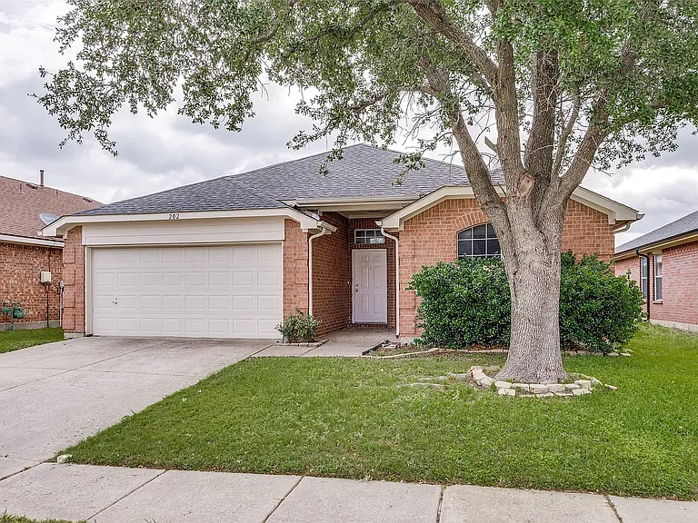 202 Trenton Dr — Photo 18